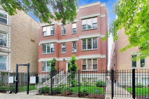 Photo of 1935 N Sawyer Avenue #2S, Chicago, IL 60647 (MLS # 12700279)