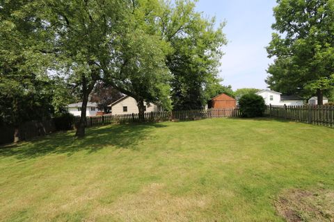 Tiny photo for 1223 Waveland Avenue, Gurnee, IL 60031 (MLS # 12405924)