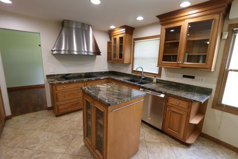 Tiny photo for 1223 Waveland Avenue, Gurnee, IL 60031 (MLS # 12405924)