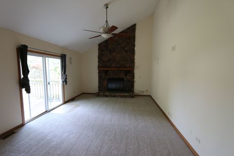 Tiny photo for 1223 Waveland Avenue, Gurnee, IL 60031 (MLS # 12405924)