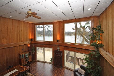 Tiny photo for 926 Lucerne Court, Mundelein, IL 60060 (MLS # 12579795)