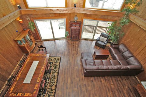 Tiny photo for 926 Lucerne Court, Mundelein, IL 60060 (MLS # 12579795)