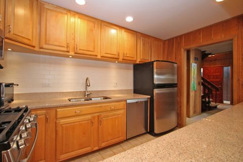 Tiny photo for 926 Lucerne Court, Mundelein, IL 60060 (MLS # 12579795)