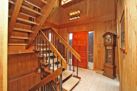 Tiny photo for 926 Lucerne Court, Mundelein, IL 60060 (MLS # 12579795)