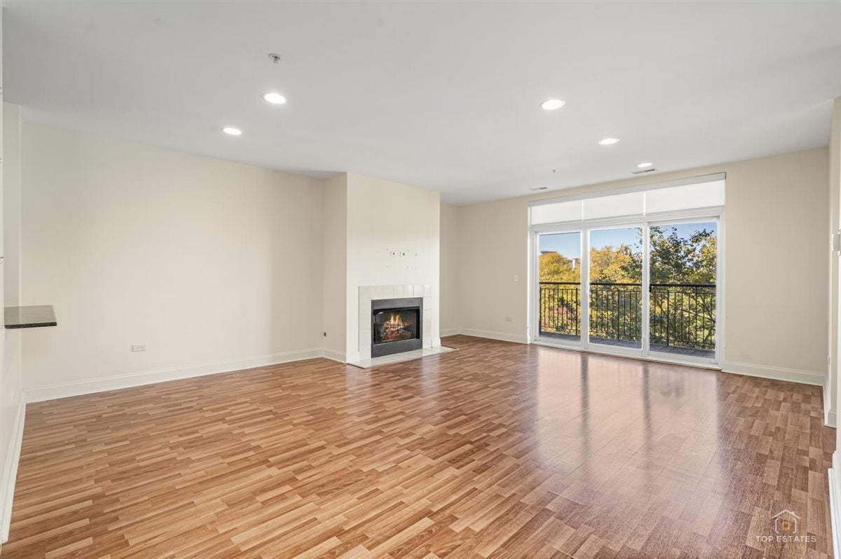 860 WEIDNER Road 406