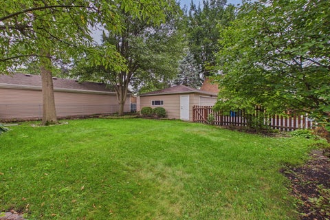 Tiny photo for 520 N Eastwood Avenue, Mount Prospect, IL 60056 (MLS # 12787181)