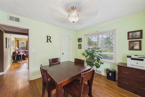 Tiny photo for 520 N Eastwood Avenue, Mount Prospect, IL 60056 (MLS # 12787181)