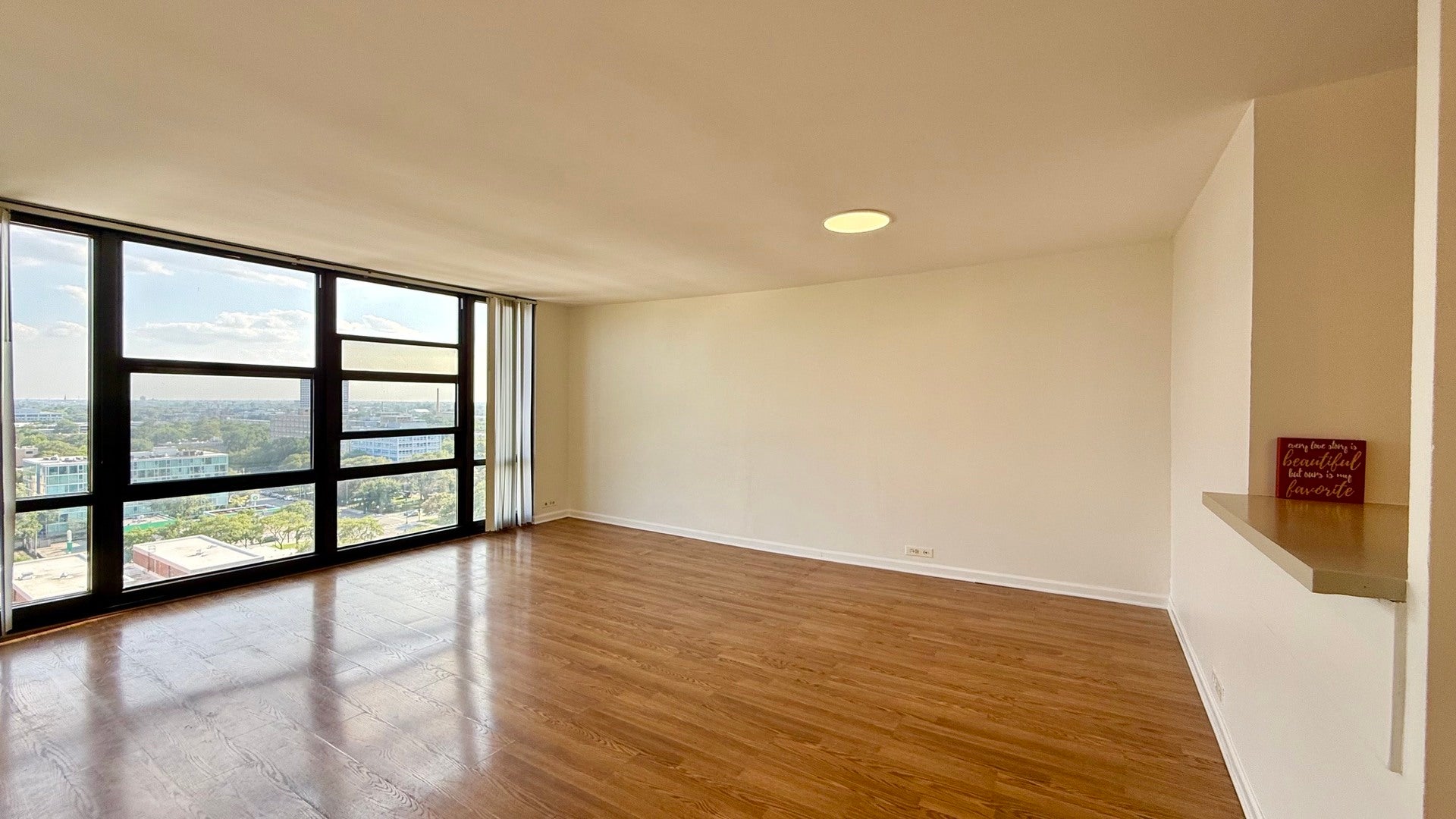 3001 S Michigan Avenue 1303