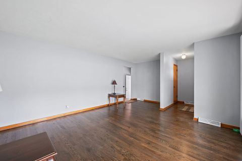 Tiny photo for 11038 S Avenue N Ave, Chicago, IL 60617 (MLS # 12522234)