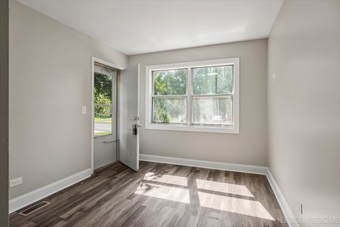 Tiny photo for 1704 Kenyon Drive, Naperville, IL 60565 (MLS # 12517486)