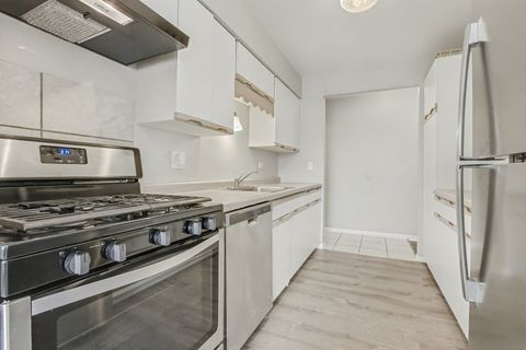 Tiny photo for 2932 Roberts Drive #7, Woodridge, IL 60517 (MLS # 12531265)