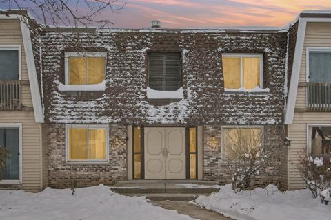 Tiny photo for 2932 Roberts Drive #7, Woodridge, IL 60517 (MLS # 12531265)
