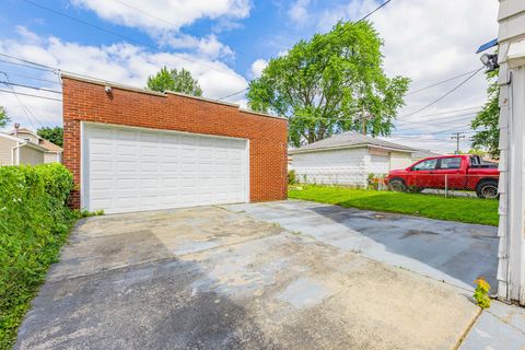 Tiny photo for 3636 Oak Park Avenue, Berwyn, IL 60402 (MLS # 12500627)