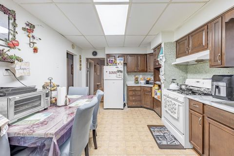 Tiny photo for 3636 Oak Park Avenue, Berwyn, IL 60402 (MLS # 12500627)