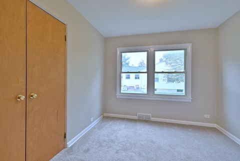 Tiny photo for 1001 S Edgewood Avenue, Lombard, IL 60148 (MLS # 12495782)