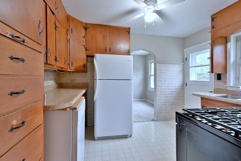 Tiny photo for 1001 S Edgewood Avenue, Lombard, IL 60148 (MLS # 12495782)