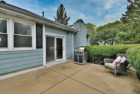 Tiny photo for 1001 S Edgewood Avenue, Lombard, IL 60148 (MLS # 12495782)