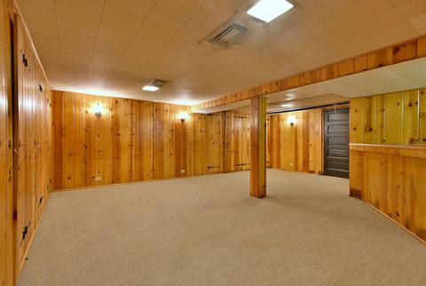 Tiny photo for 1001 S Edgewood Avenue, Lombard, IL 60148 (MLS # 12495782)