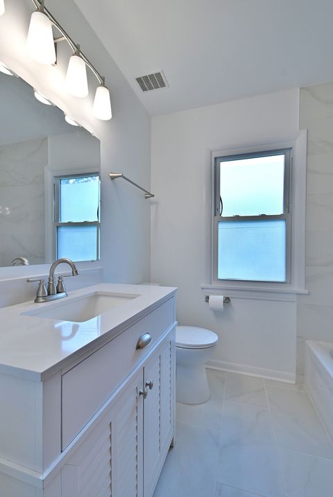 Tiny photo for 1001 S Edgewood Avenue, Lombard, IL 60148 (MLS # 12495782)