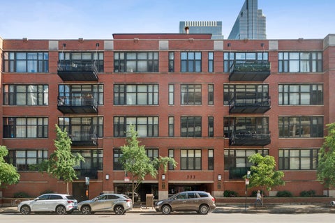 Photo of 333 W HUBBARD Street #709, Chicago, IL 60654 (MLS # 12714284)