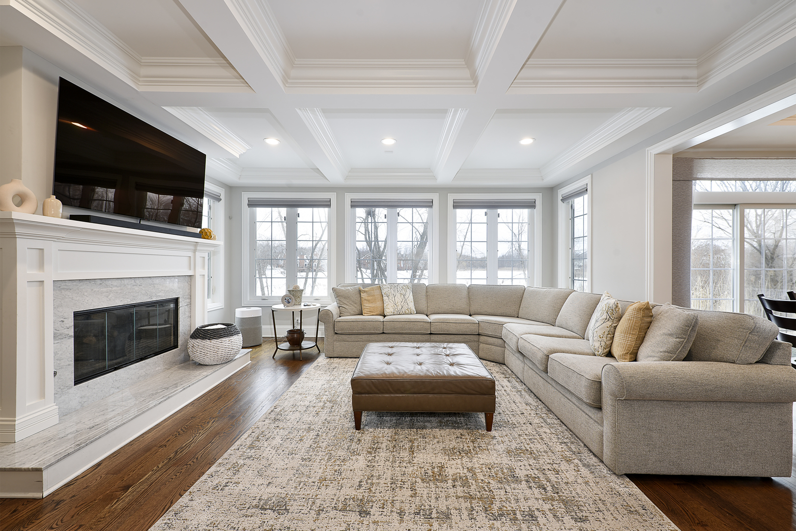 1481 W Winnetka Street