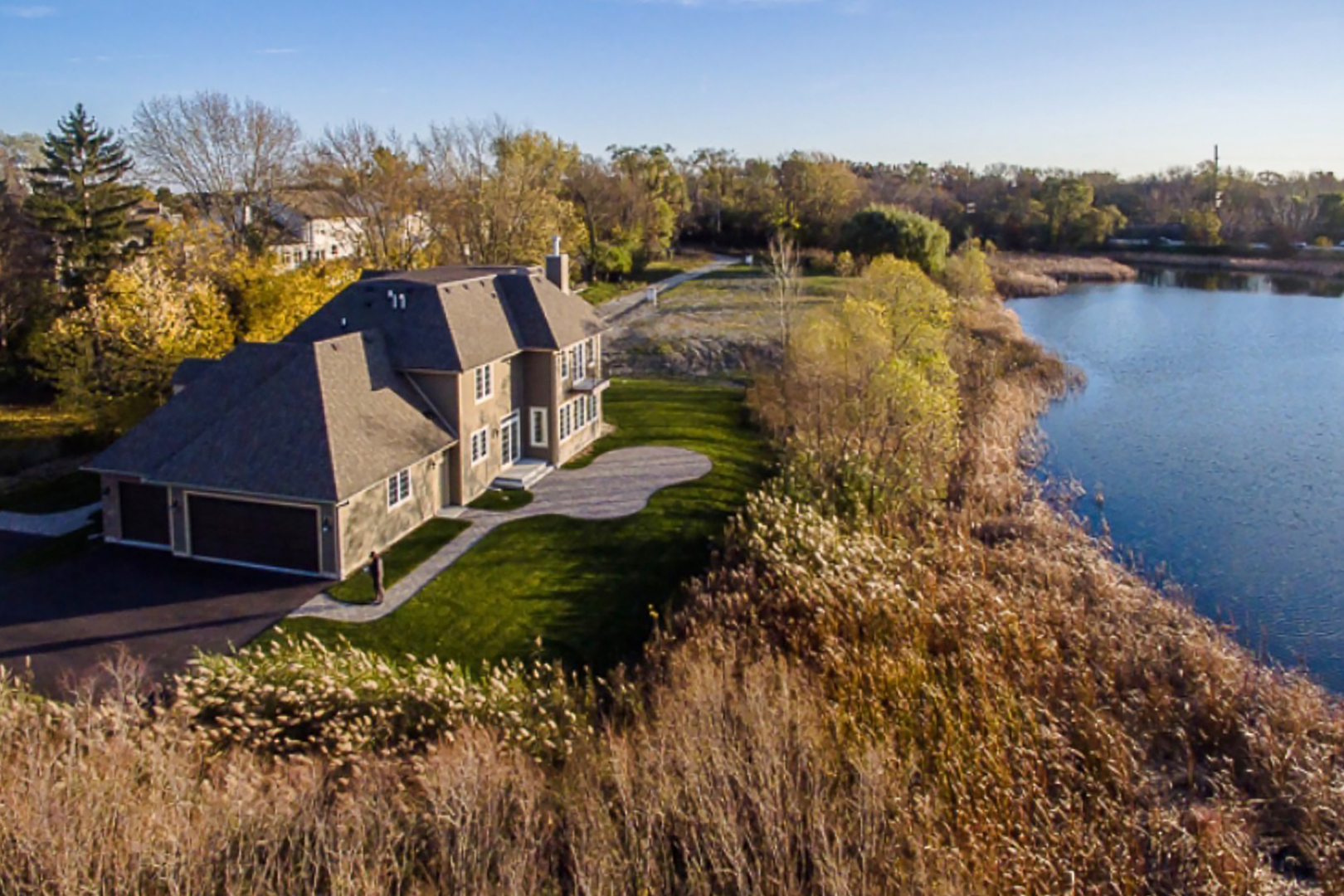 1481 W Winnetka Street