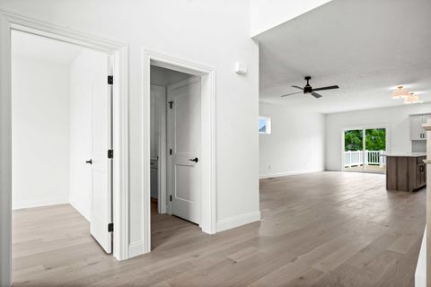 Tiny photo for 5005 Finlen Lane, Bloomington, IL 61705 (MLS # 12324063)