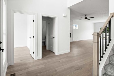 Tiny photo for 5005 Finlen Lane, Bloomington, IL 61705 (MLS # 12324063)