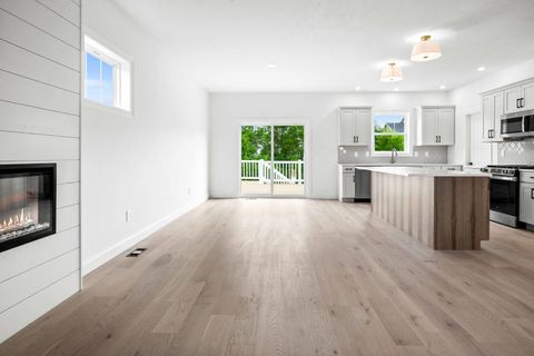 Tiny photo for 5005 Finlen Lane, Bloomington, IL 61705 (MLS # 12324063)