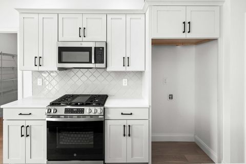 Tiny photo for 5005 Finlen Lane, Bloomington, IL 61705 (MLS # 12324063)