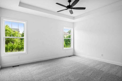 Tiny photo for 5005 Finlen Lane, Bloomington, IL 61705 (MLS # 12324063)