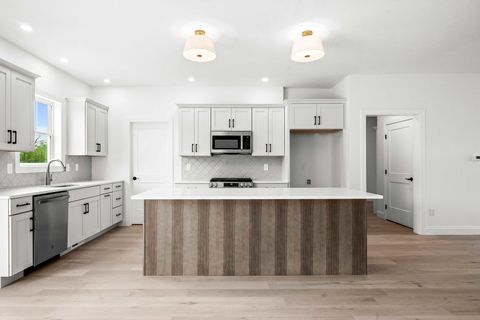 Tiny photo for 5005 Finlen Lane, Bloomington, IL 61705 (MLS # 12324063)