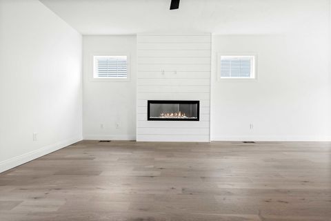 Tiny photo for 5005 Finlen Lane, Bloomington, IL 61705 (MLS # 12324063)