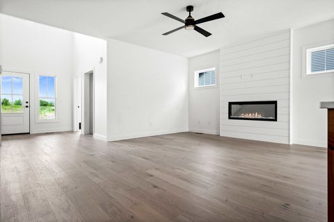 Tiny photo for 5005 Finlen Lane, Bloomington, IL 61705 (MLS # 12324063)