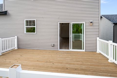 Tiny photo for 5005 Finlen Lane, Bloomington, IL 61705 (MLS # 12324063)