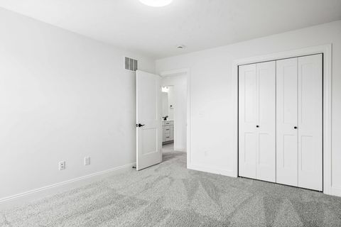 Tiny photo for 5005 Finlen Lane, Bloomington, IL 61705 (MLS # 12324063)