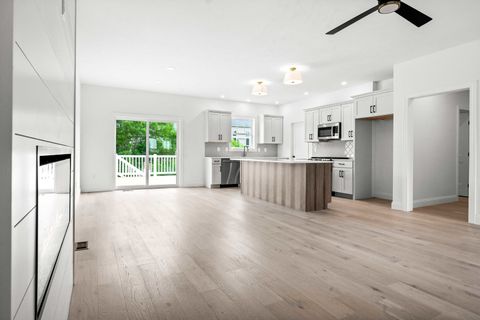 Tiny photo for 5005 Finlen Lane, Bloomington, IL 61705 (MLS # 12324063)