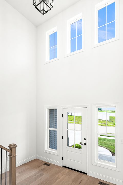 Tiny photo for 5005 Finlen Lane, Bloomington, IL 61705 (MLS # 12324063)