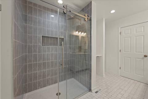 Tiny photo for Des Plaines, IL 60016 (MLS # 12723694)