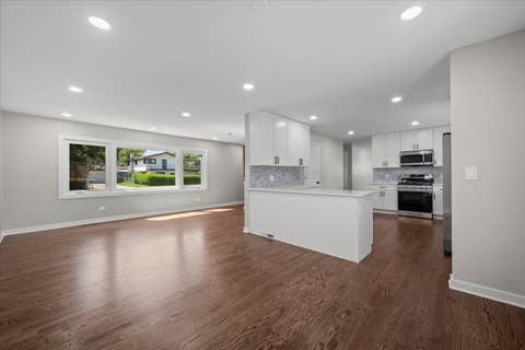 Tiny photo for Des Plaines, IL 60016 (MLS # 12723694)