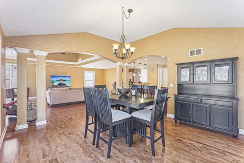 Tiny photo for 911 Tipperary Street, Gilberts, IL 60136 (MLS # 12565175)