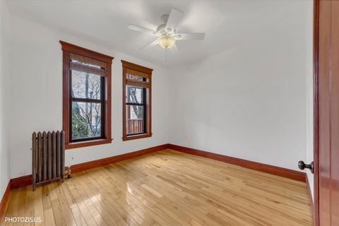 Tiny photo for 342 N Austin Boulevard #1, Oak Park, IL 60302 (MLS # 12592697)