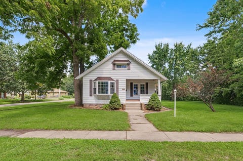 Photo of 1626 W Clark Street, Champaign, IL 61821 (MLS # 12735630)