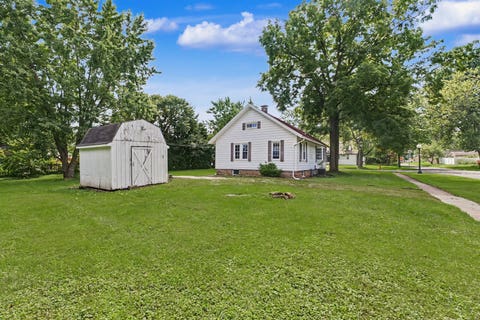 Tiny photo for 1626 W Clark Street, Champaign, IL 61821 (MLS # 12735630)