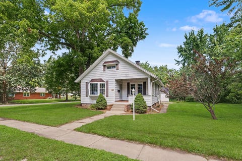 Tiny photo for 1626 W Clark Street, Champaign, IL 61821 (MLS # 12735630)
