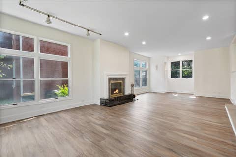 Tiny photo for 6520 N Christiana Avenue, Lincolnwood, IL 60712 (MLS # 12717348)