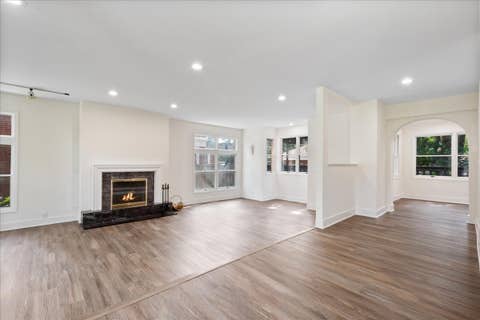 Tiny photo for 6520 N Christiana Avenue, Lincolnwood, IL 60712 (MLS # 12717348)