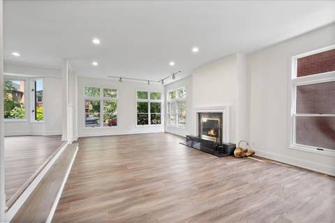 Tiny photo for 6520 N Christiana Avenue, Lincolnwood, IL 60712 (MLS # 12717348)