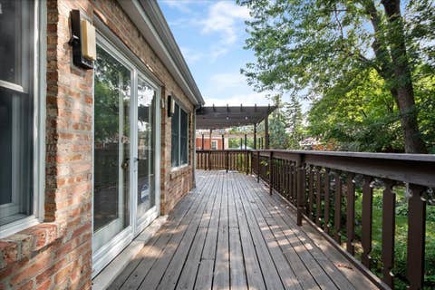 Tiny photo for 6520 N Christiana Avenue, Lincolnwood, IL 60712 (MLS # 12717348)