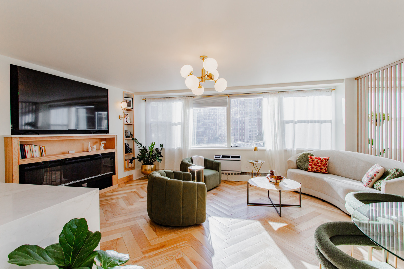 1150 N Lake Shore Drive 7K